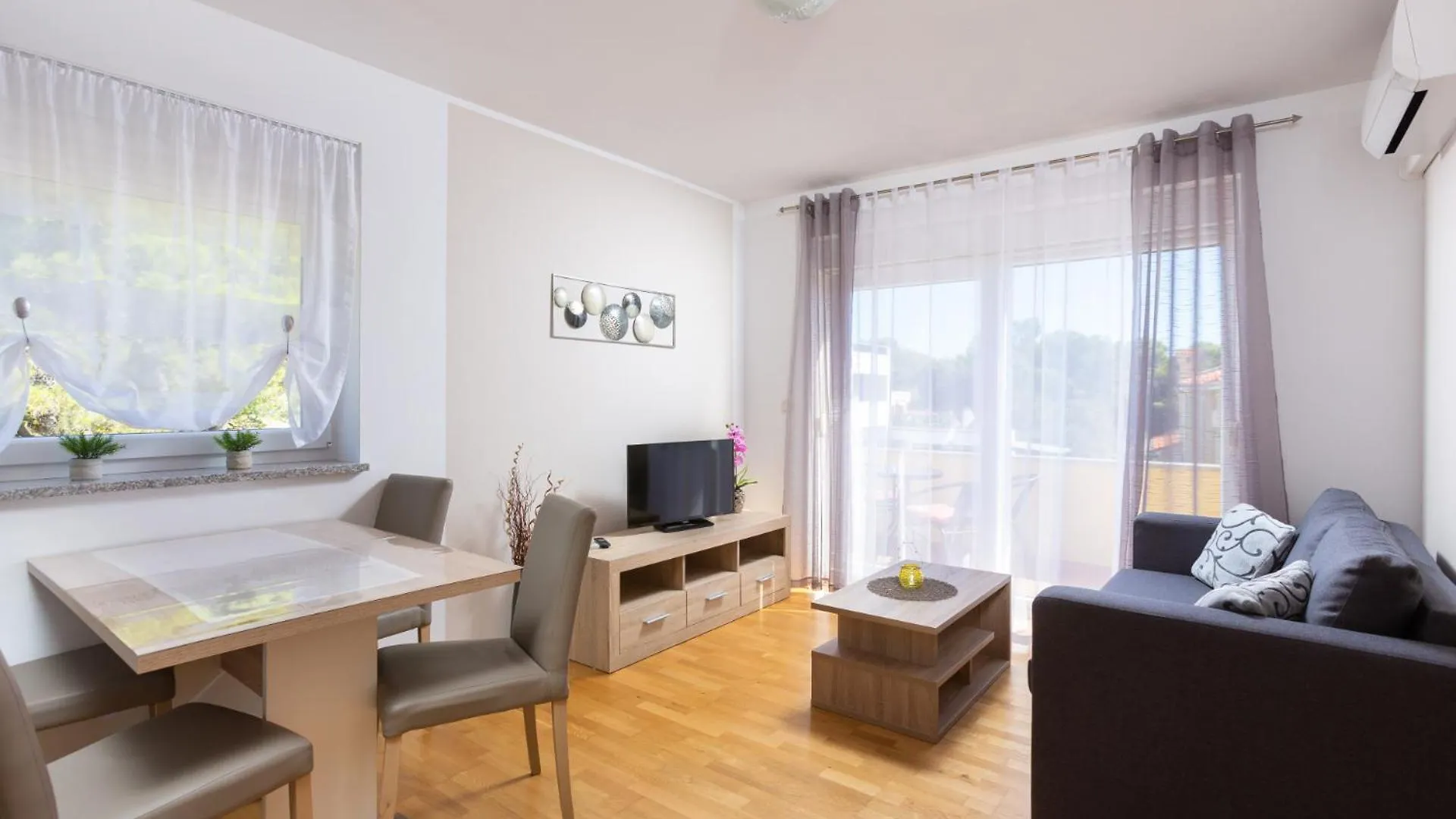 Tina 2 - Mpolo Apartment Medulin Croatia